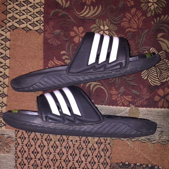 Adidas slides - Picture 5 of 7